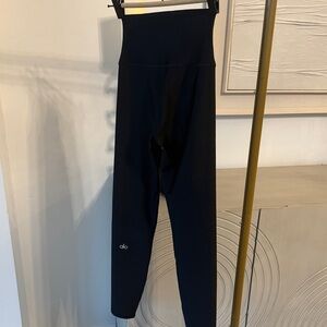 ALO Yoga black Leggings